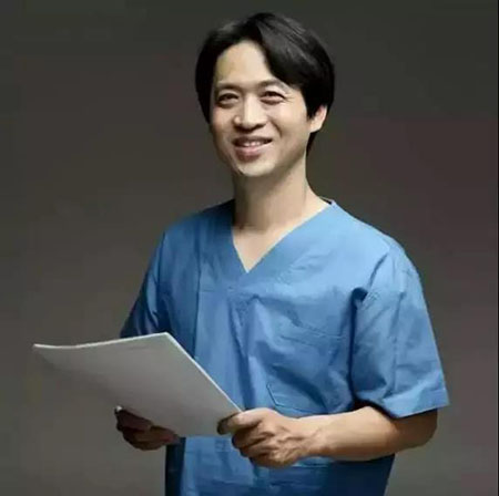 她只是做了個黃金V雕，3年后結果震驚了所有人！
